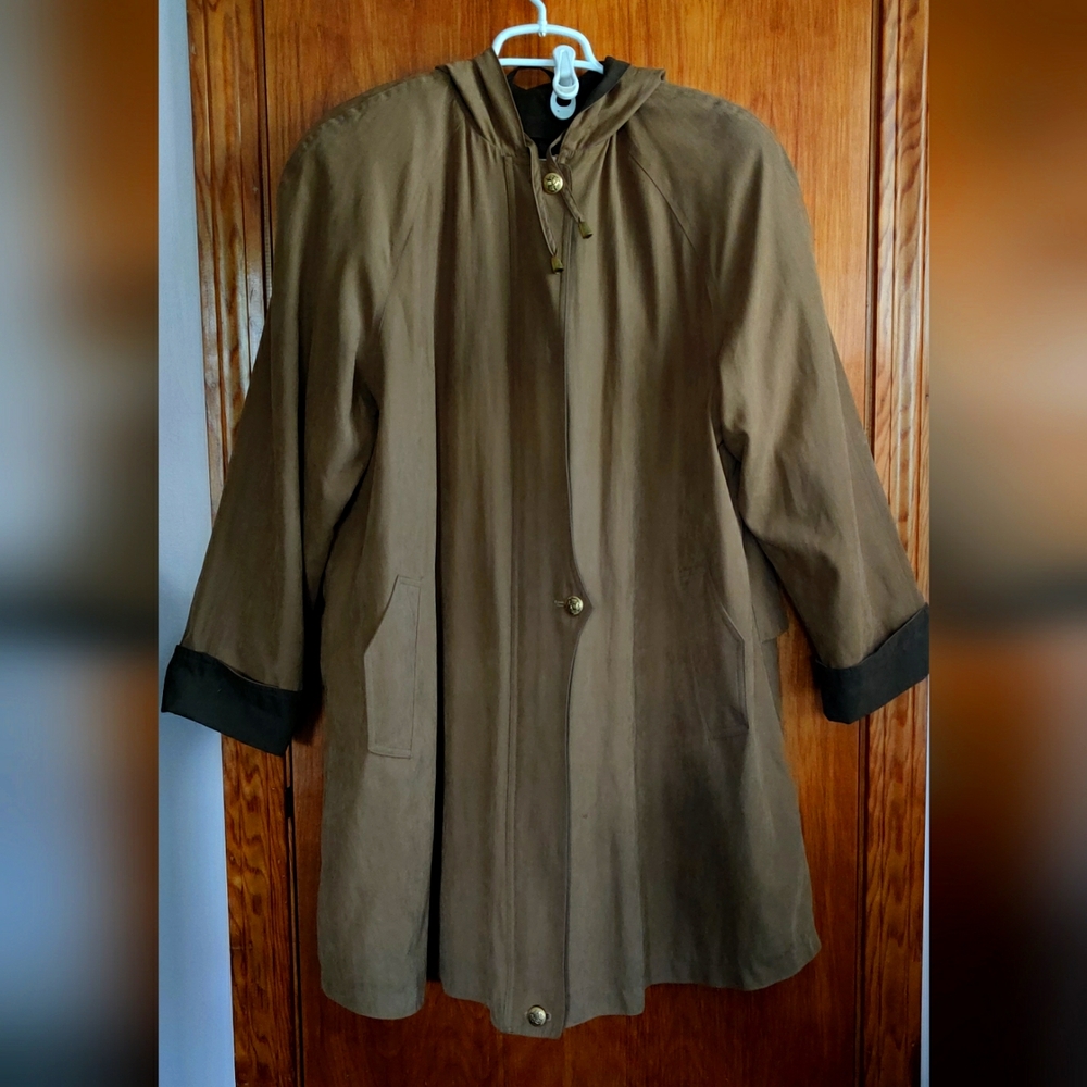Woman's Trench Coat - Picture 2 of 11